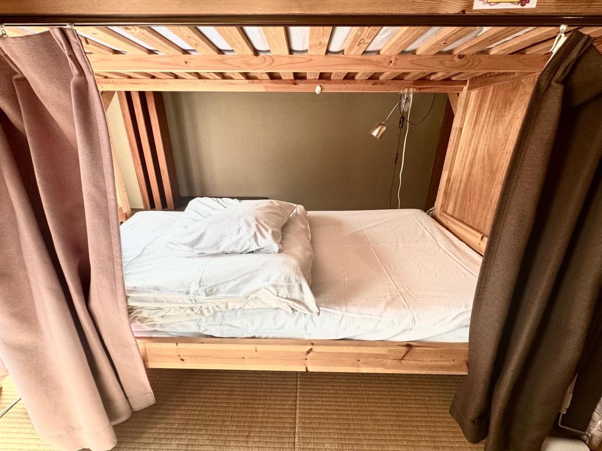 Osaka Guesthouse Sakura Rum bild