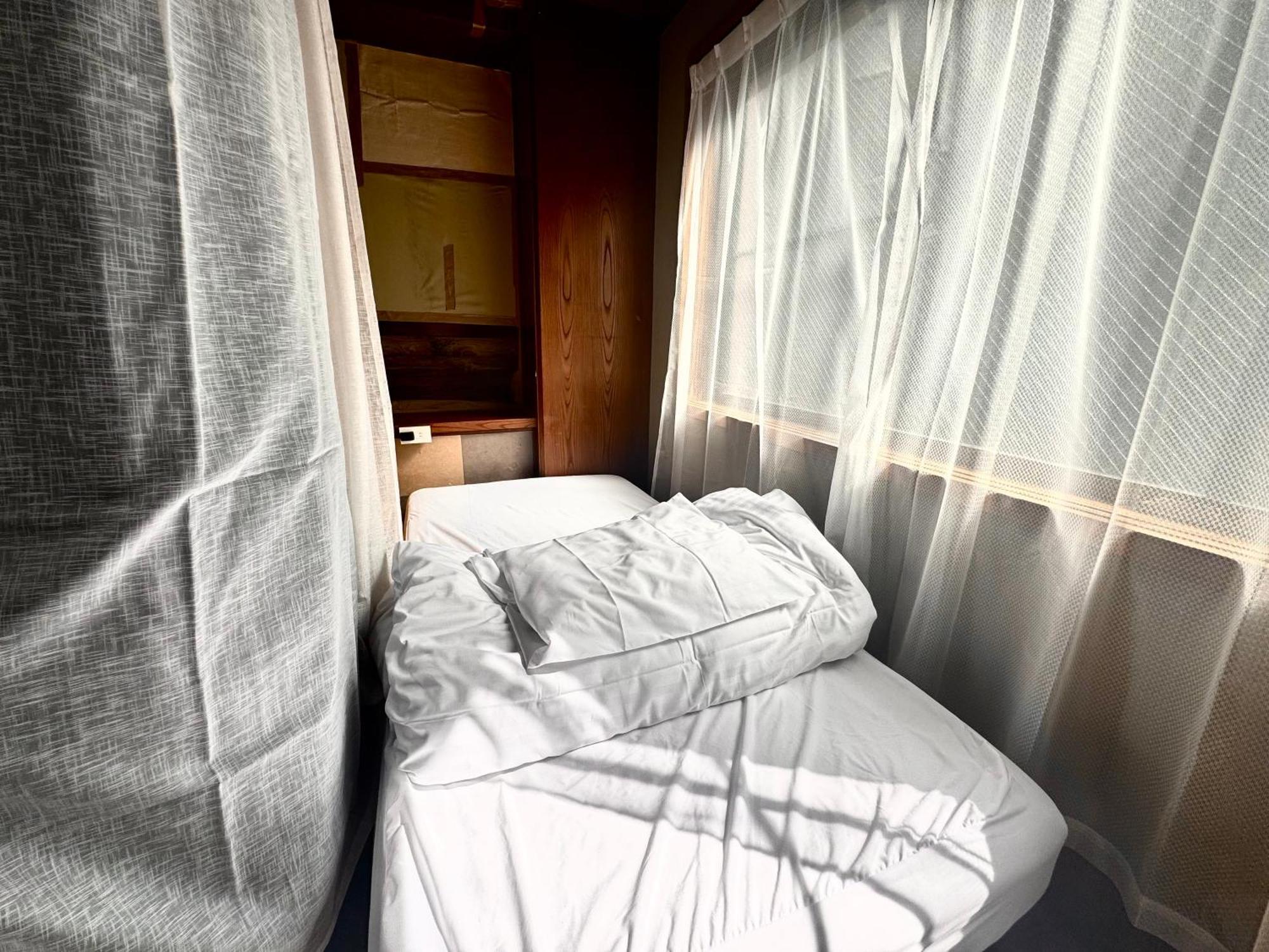 Osaka Guesthouse Sakura Exteriör bild